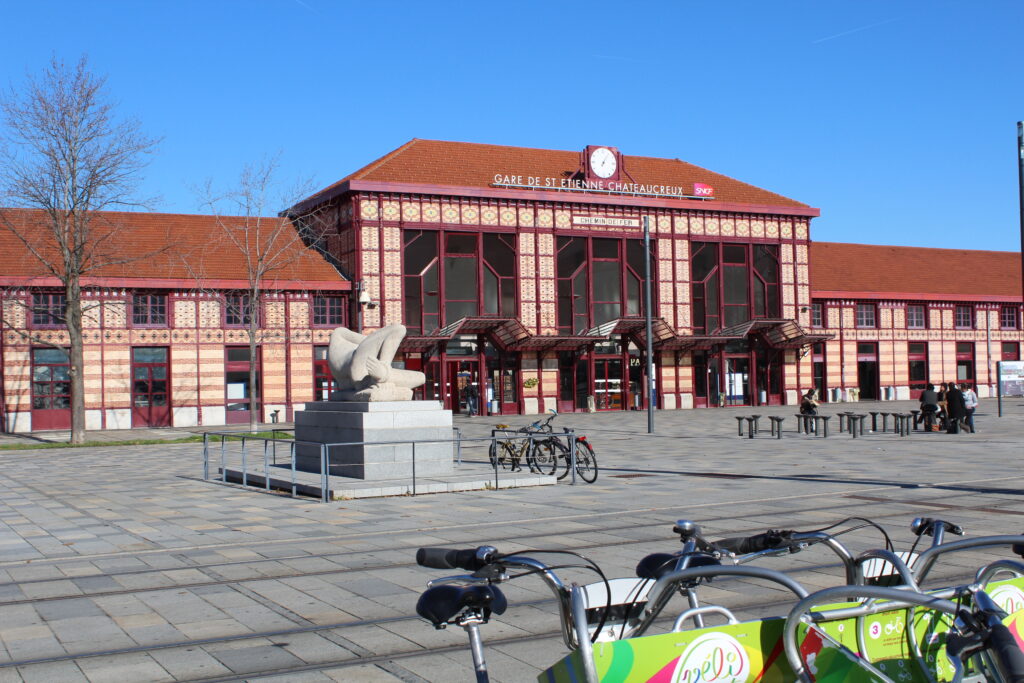 Gare de Saint-Étienne Chateaucreux de face