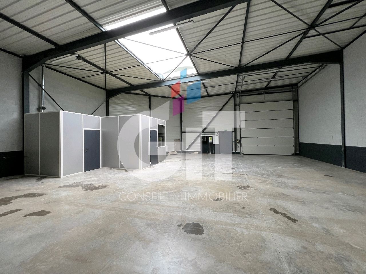 LOCAL D’ACTIVITE – 218m² – PARC D’ACTIVITE EST – Réf. 1831