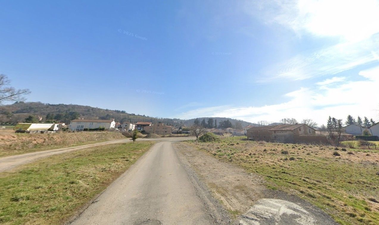 TERRAIN – 242m² – Réf. 4522