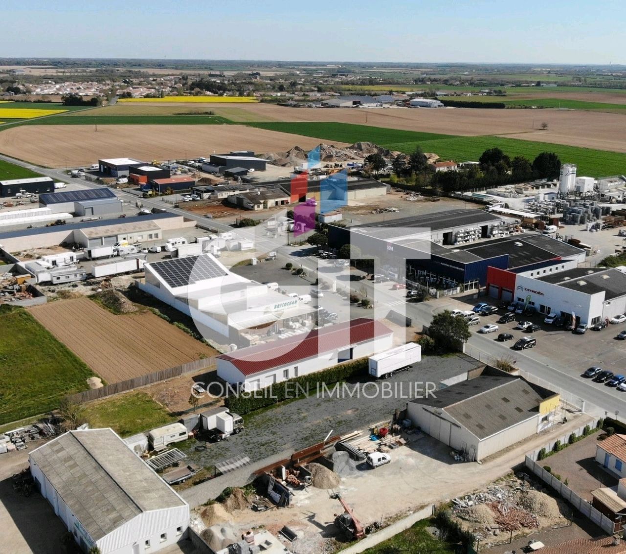 LOCAL D’ACTIVITE – 342m² – Réf. 2090