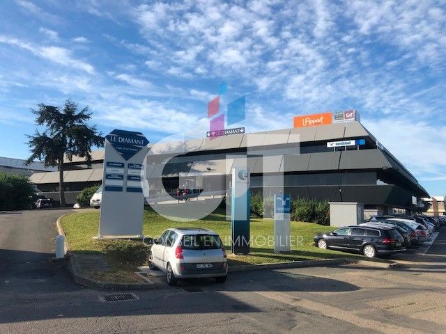 BUREAUX – 173m² – Réf. 2095
