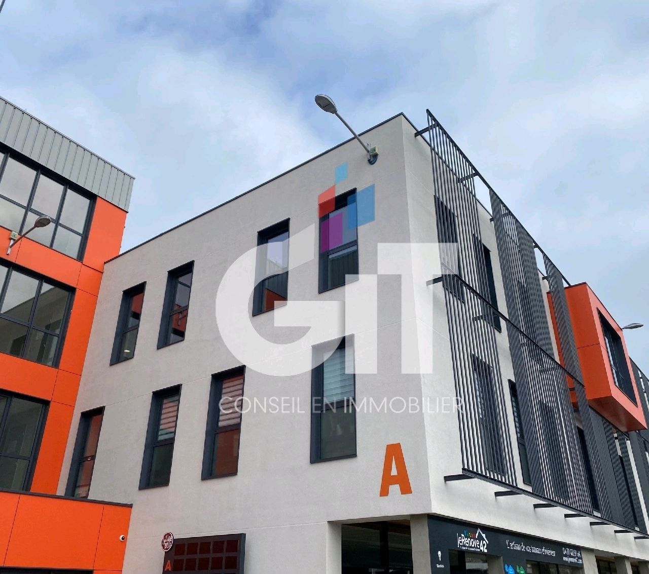 BUREAUX – 112m² – SAINT JUST SAINT RAMBERT – Réf. 2116