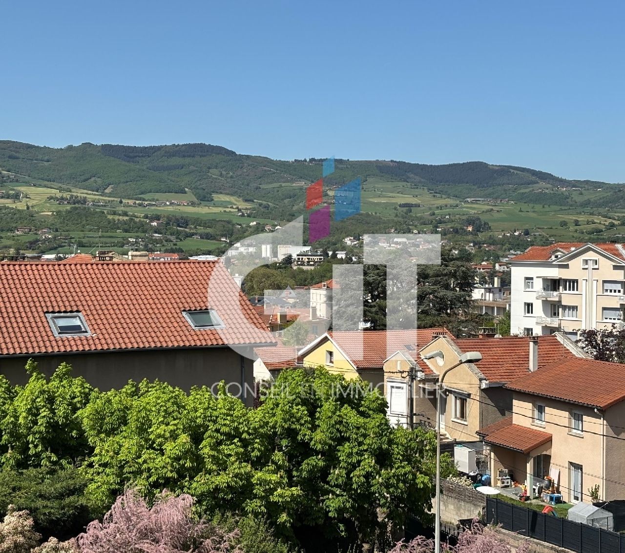 APPARTEMENT – 92m² – Réf. 4518