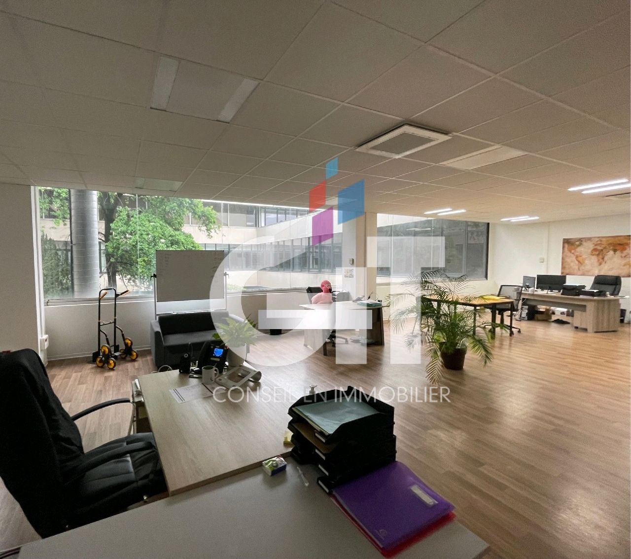 BUREAUX – 108m² – ANDREZIEUX BOUTHEON – Réf. 2007