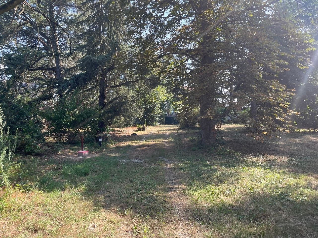 TERRAIN – 865m² – VEAUCHE – Réf. 4510