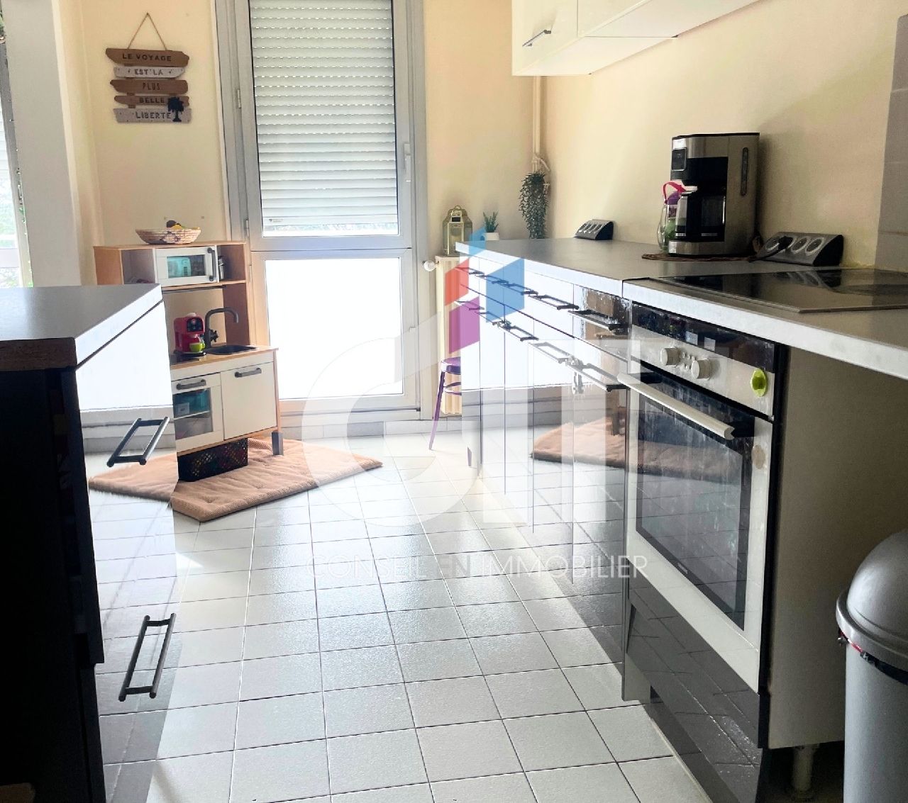 APPARTEMENT – 77m² – Réf. 4512